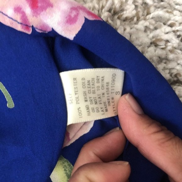 everly cold shoulder floral blouse size small key hole back Thin Spaghetti Strap - Picture 8 of 8